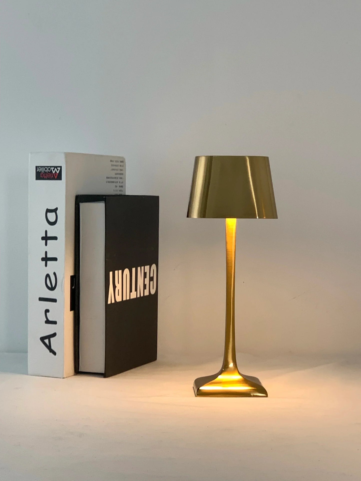 Skorter | LumiSquare – Flexible LED Table Lamp with USB