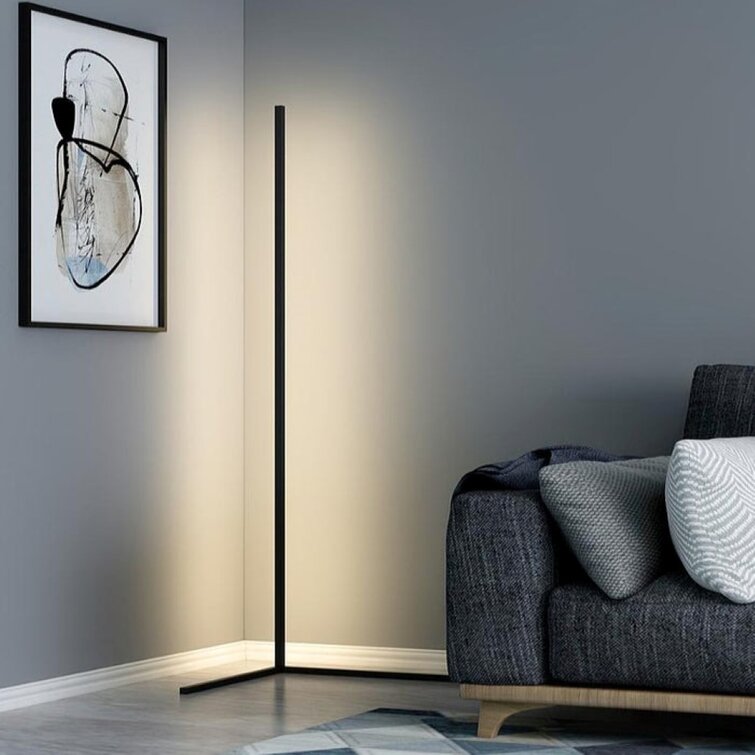 Skorter | Modern Corner LED Floor Lamp – Space-Saving Minimalist Design with Soft Ambient Lighting