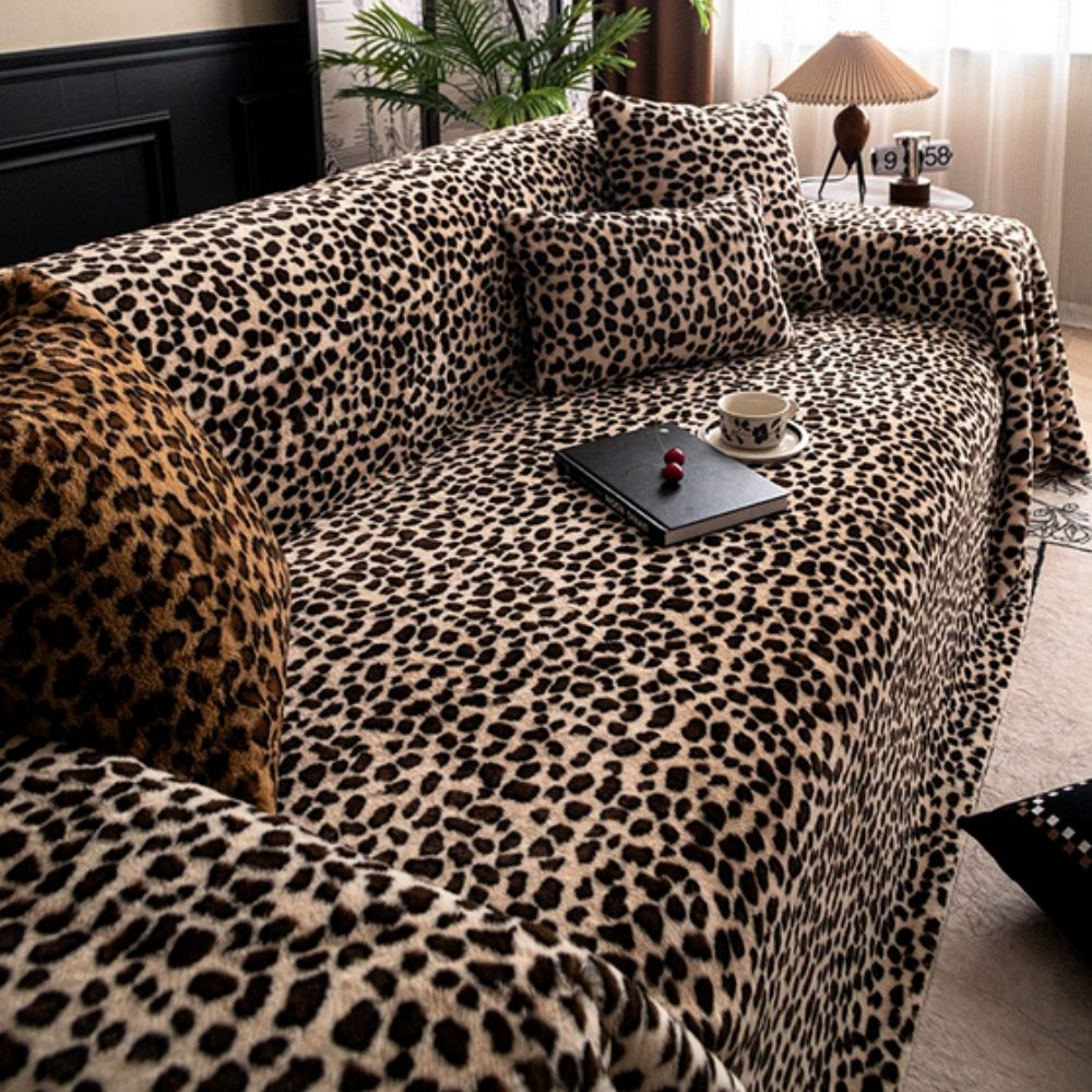 Skorter | Cozy Leopard Print Sofa Cover