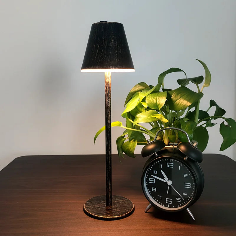 Skorter | LumiFlex - Rechargeable Table Lamp