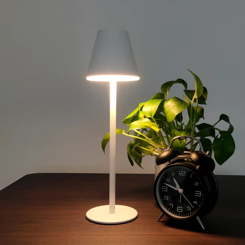Skorter | LumiFlex - Rechargeable Table Lamp