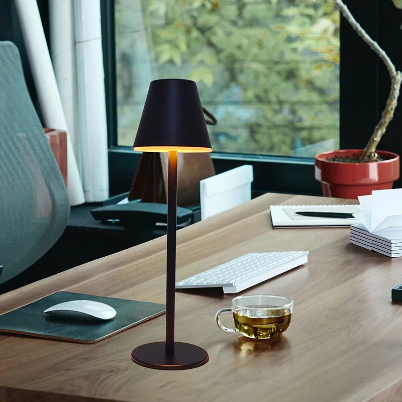 Skorter | LumiFlex - Rechargeable Table Lamp