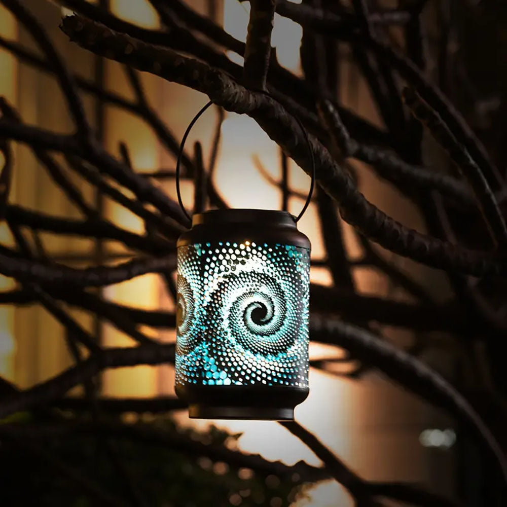 Skorter | Decorative solar-powered iron lantern