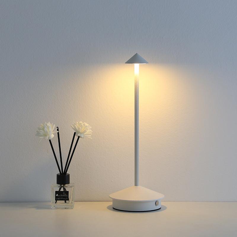 Skorter | Portable table lamp - Cordless lamp inspired by dimmable Pina Pro