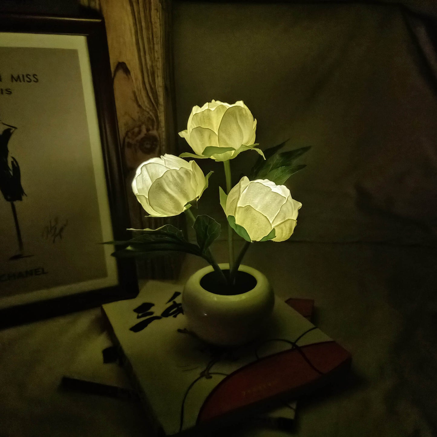 Skorter | Modern Creative Simulation Tulip Peony LED Night Light Table Lamp