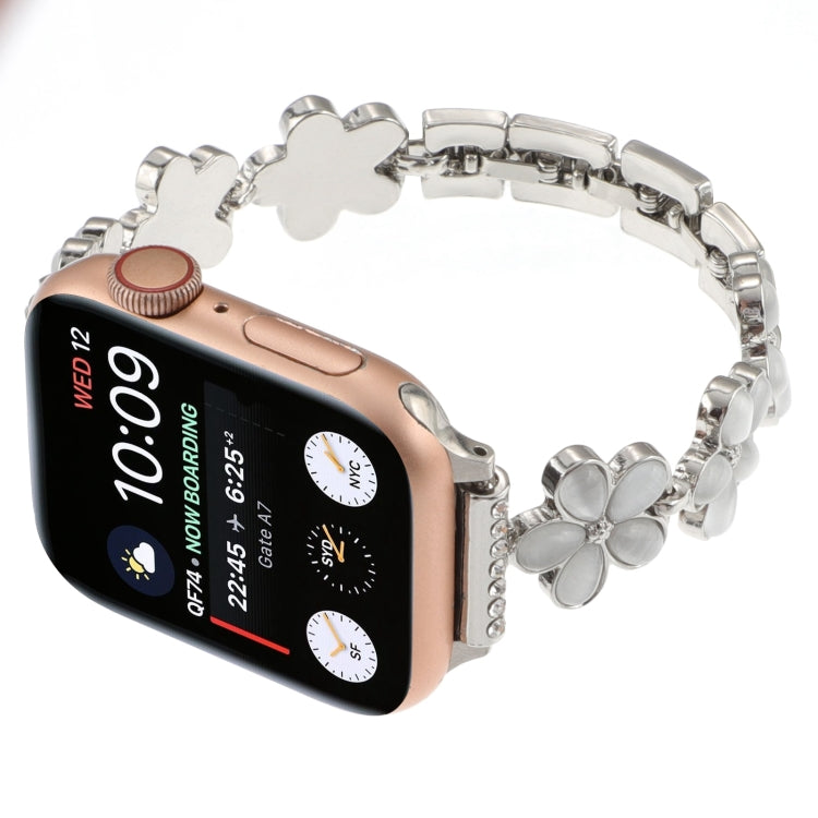 Skorter | For Apple Watch SE 2023 44mm 5-petal Flower Zinc Alloy Chain Watch Band (Silver)