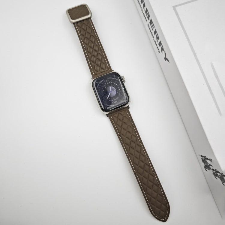 Skorter | For Apple Watch SE 2023 44mm Diamond Pattern Magnetic Square Buckle Leather Watch Band (Brown)