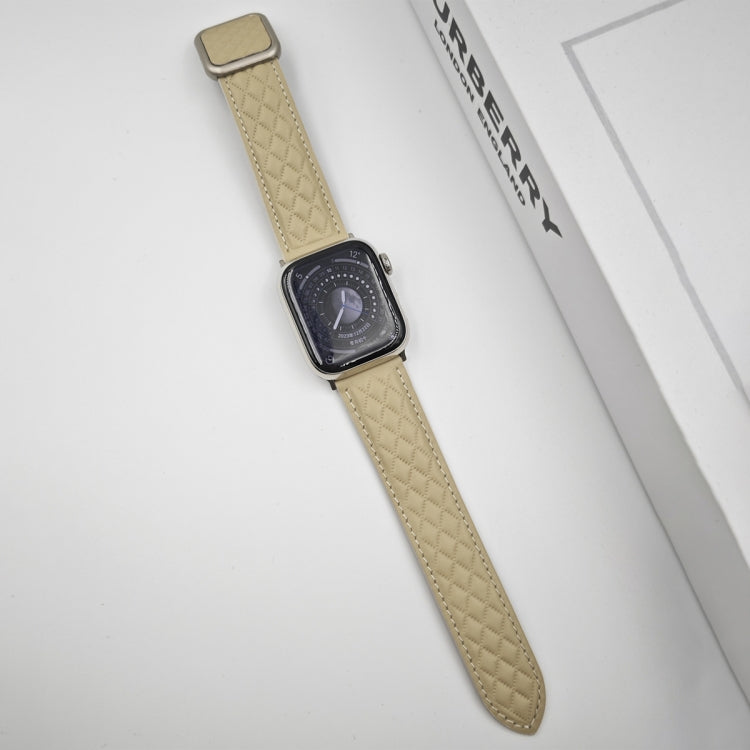 Skorter | For Apple Watch SE 2023 40mm Rhombus Pattern Magnetic Square Buckle Leather Watch Band (Starlight Color)
