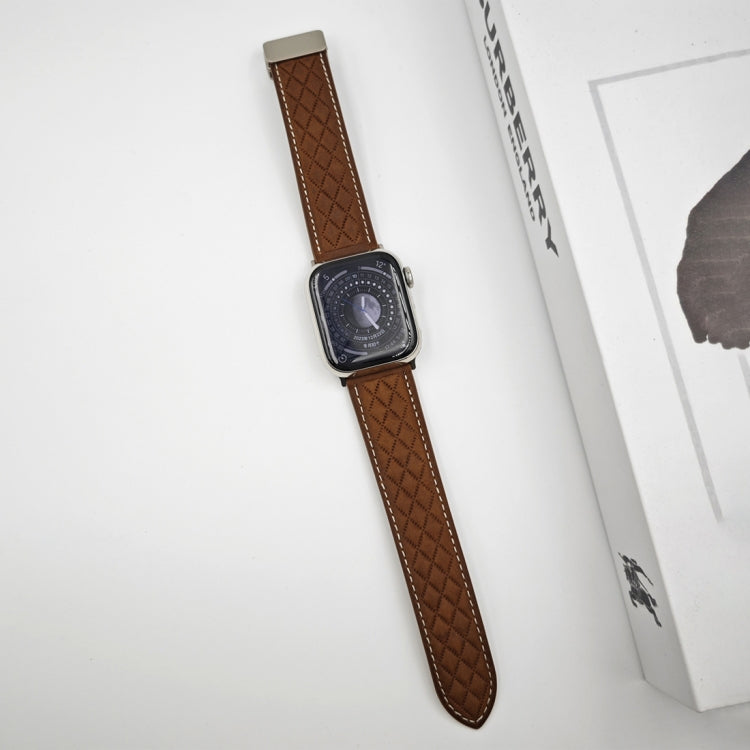 Skorter | For Apple Watch SE 2023 44mm Diamond Pattern Magnetic Folding Buckle Leather Watch Strap (Dark Brown)