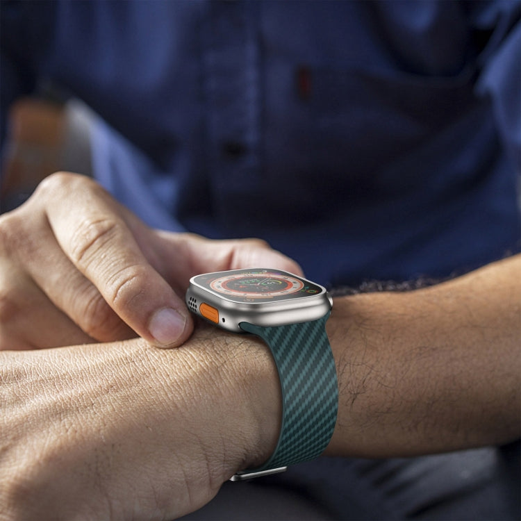 Skorter | For Apple Watch SE 2023 40mm Carbon Fiber Magnetic Silver Buckle Watch Strap (Dark Green Black)