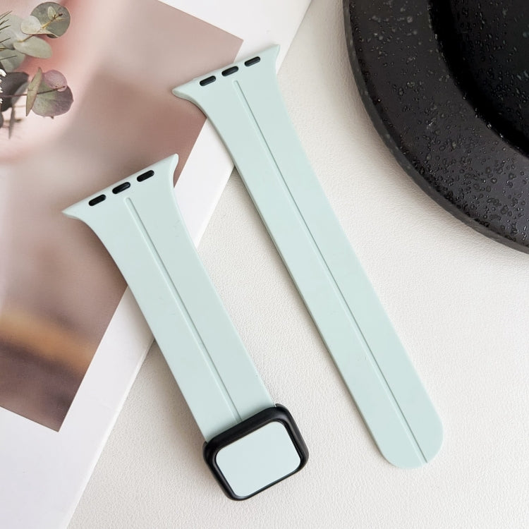 Skorter | For Apple Watch SE 2023 44 mm Magnetic Square Buckle Silicone Watch Band (Sapphire Blue)