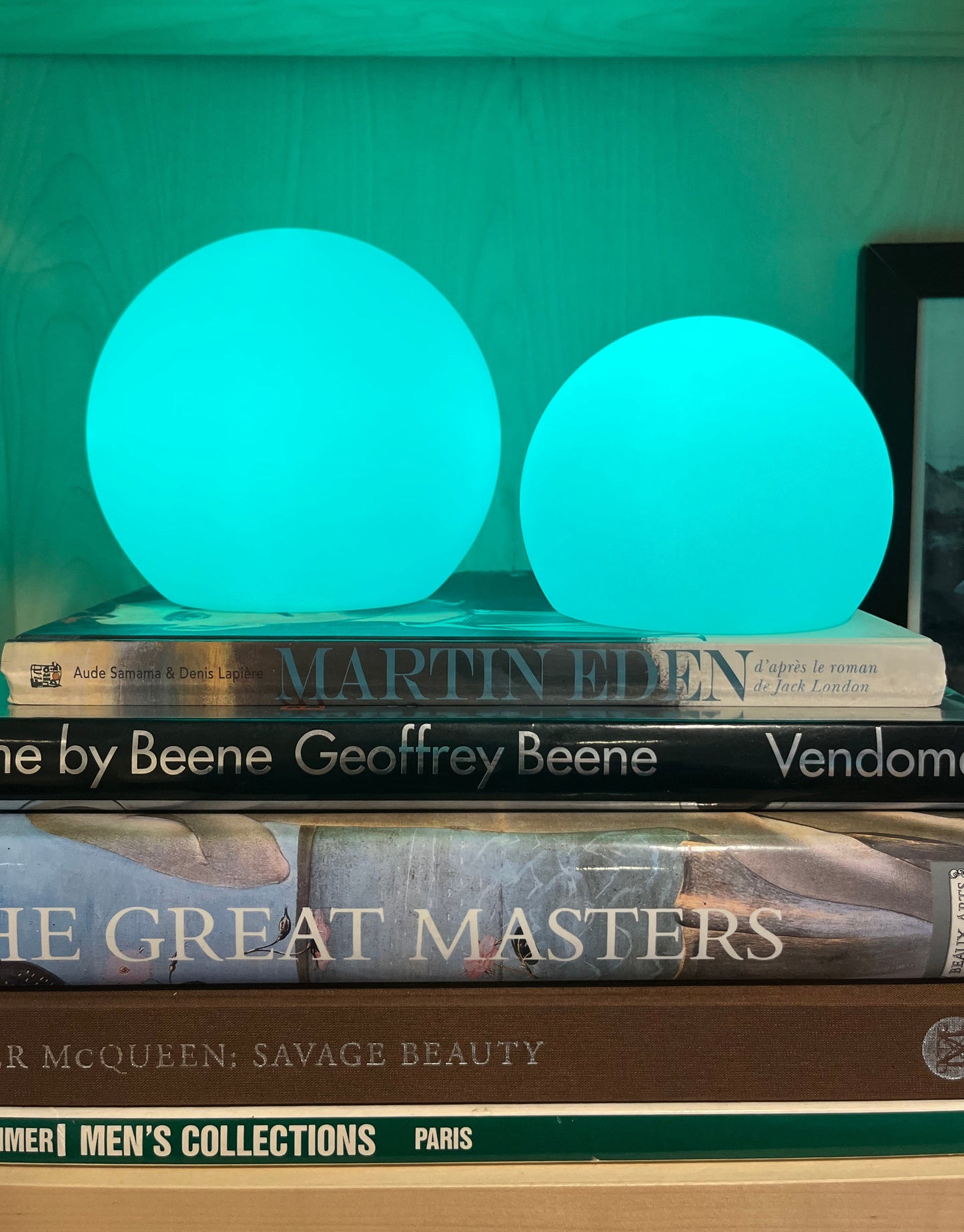 Skorter | LED Wireless Table Lamp - Rechargeable Modern Light Fixture for Home, Office, and Nightstand Use