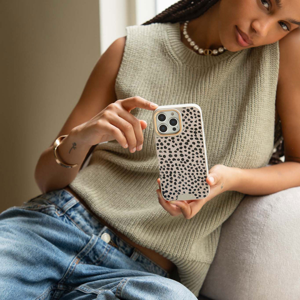 Skorter | Almond Latte - iPhone 15 Pro Max case