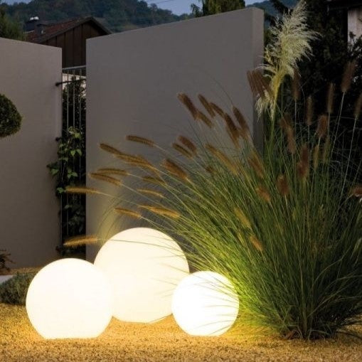 Skorter | Sphere-shaped garden lighting