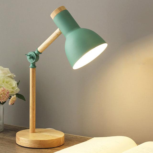 Skorter | Nordic Desk Lamp Made of Wood