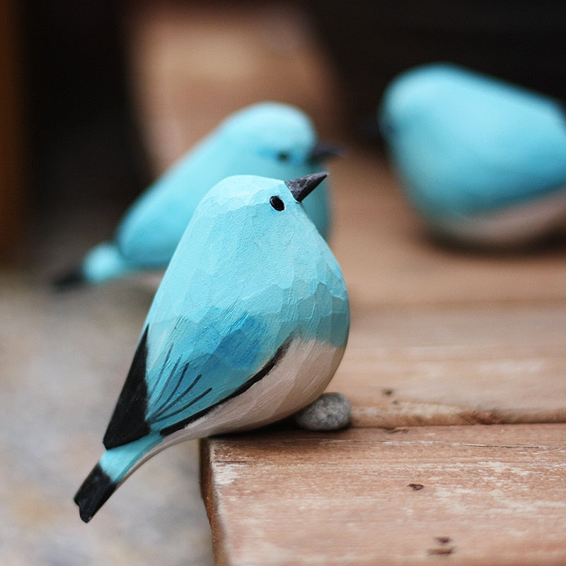 Skorter | NordicFeathers - Elegant Wooden Bird Figurines