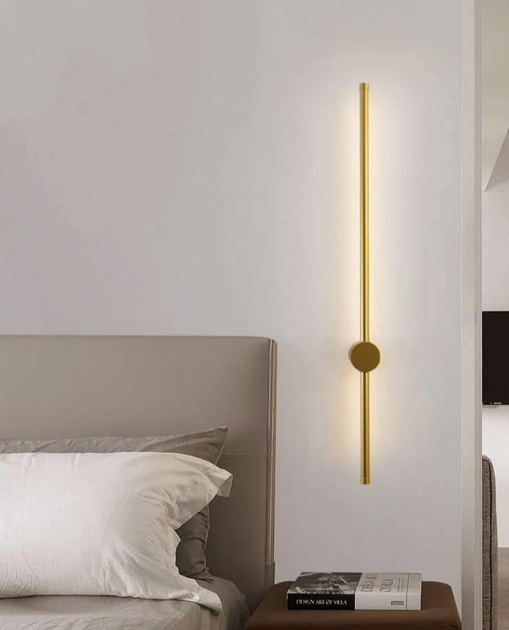 Skorter | Minimalist Wall Lamp with Plug and LED Light