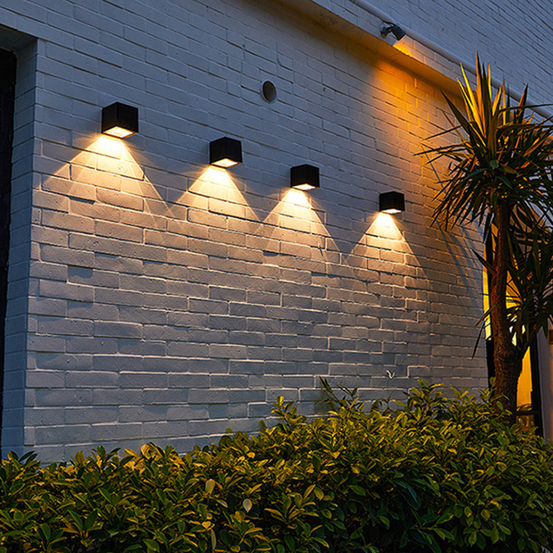 Skorter | GlowBeam – Elegant Outdoor Wall Lamp for Mood Lighting