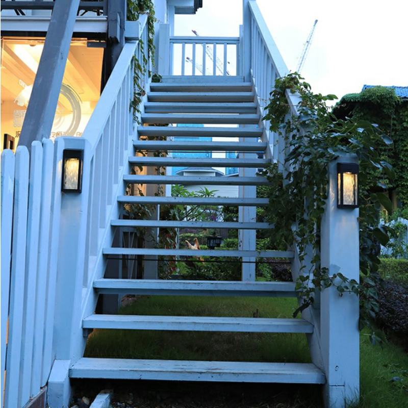 Skorter | SolarBurst – Outdoor Wall Lamp with Solar Energy