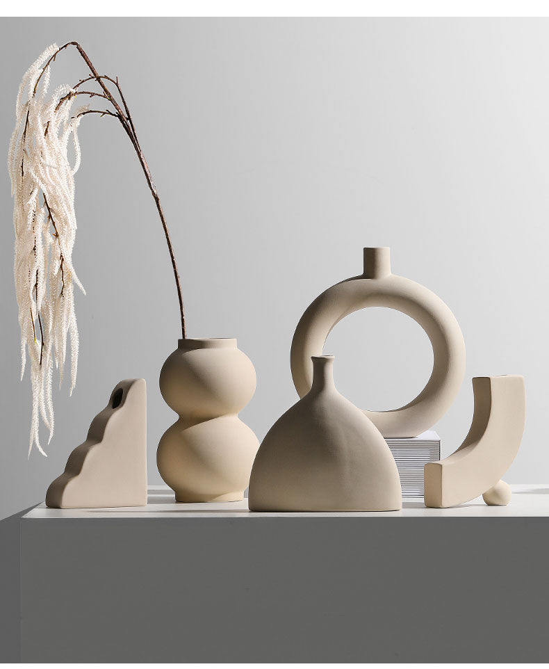 Skorter | Elegant Vase Athena