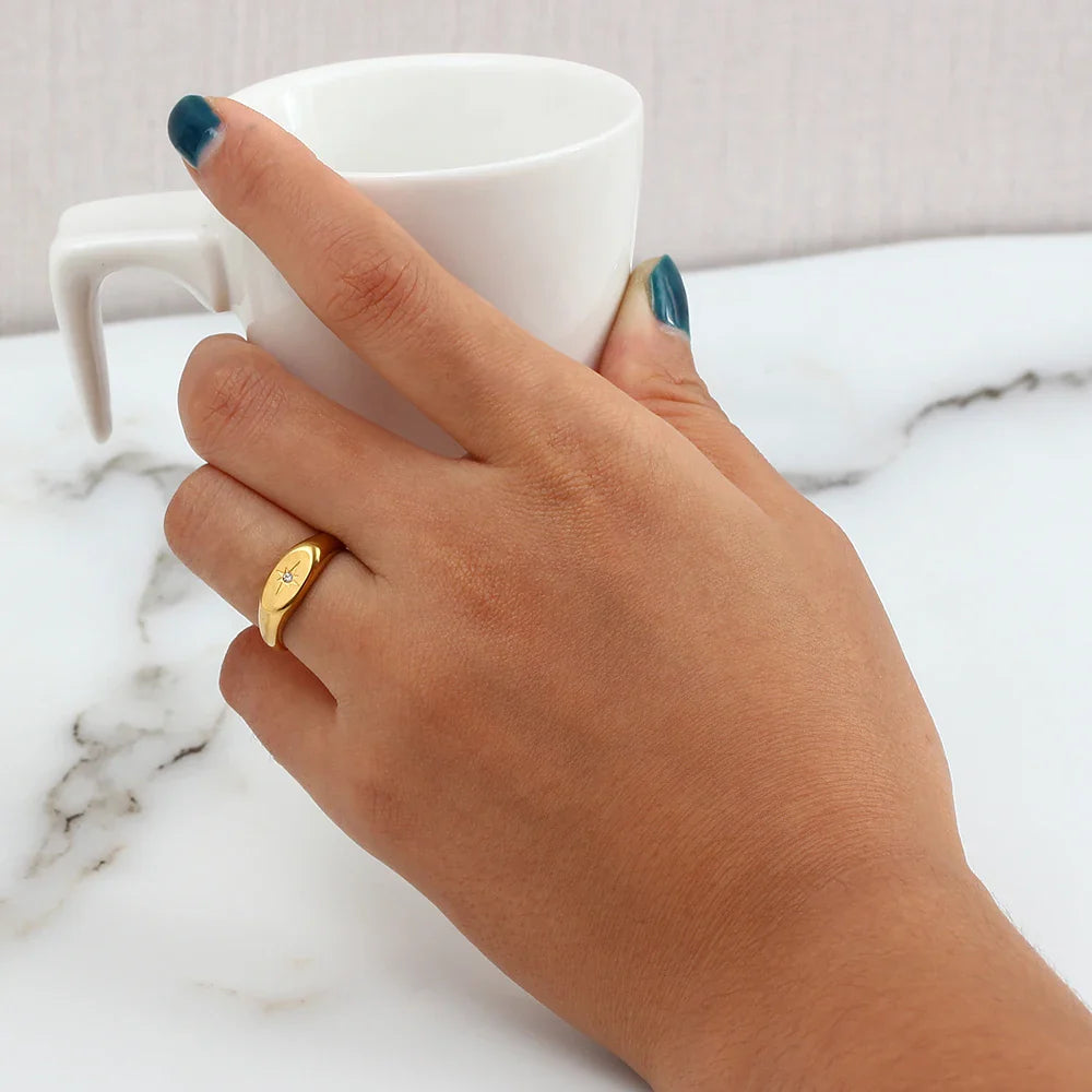 Skorter | 18K gold-plated women's stainless steel oval zircon star ring