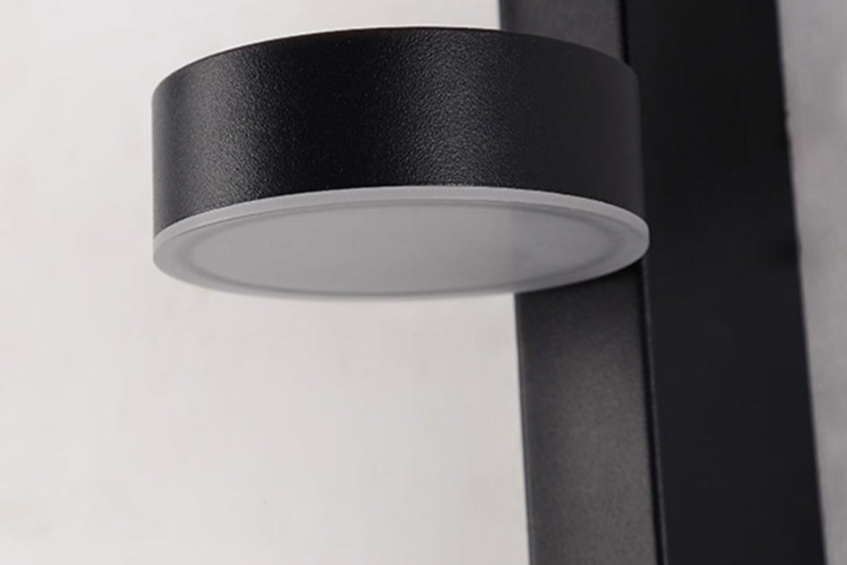 Skorter | LumoLight – Sleek Wall Lamp for Soft, Refined Lighting