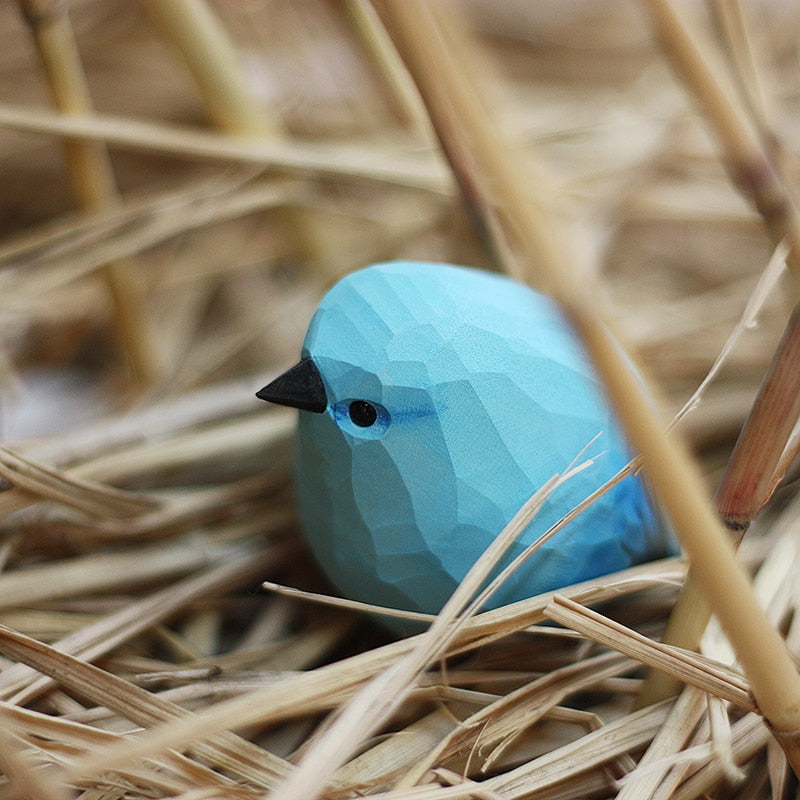 Skorter | NordicFeathers - Elegant Wooden Bird Figurines