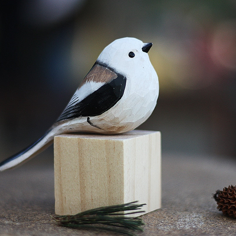 Skorter | NordicFeathers - Elegant Wooden Bird Figurines