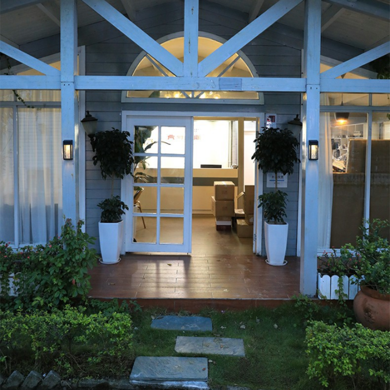 Skorter | SolarBurst – Outdoor Wall Lamp with Solar Energy