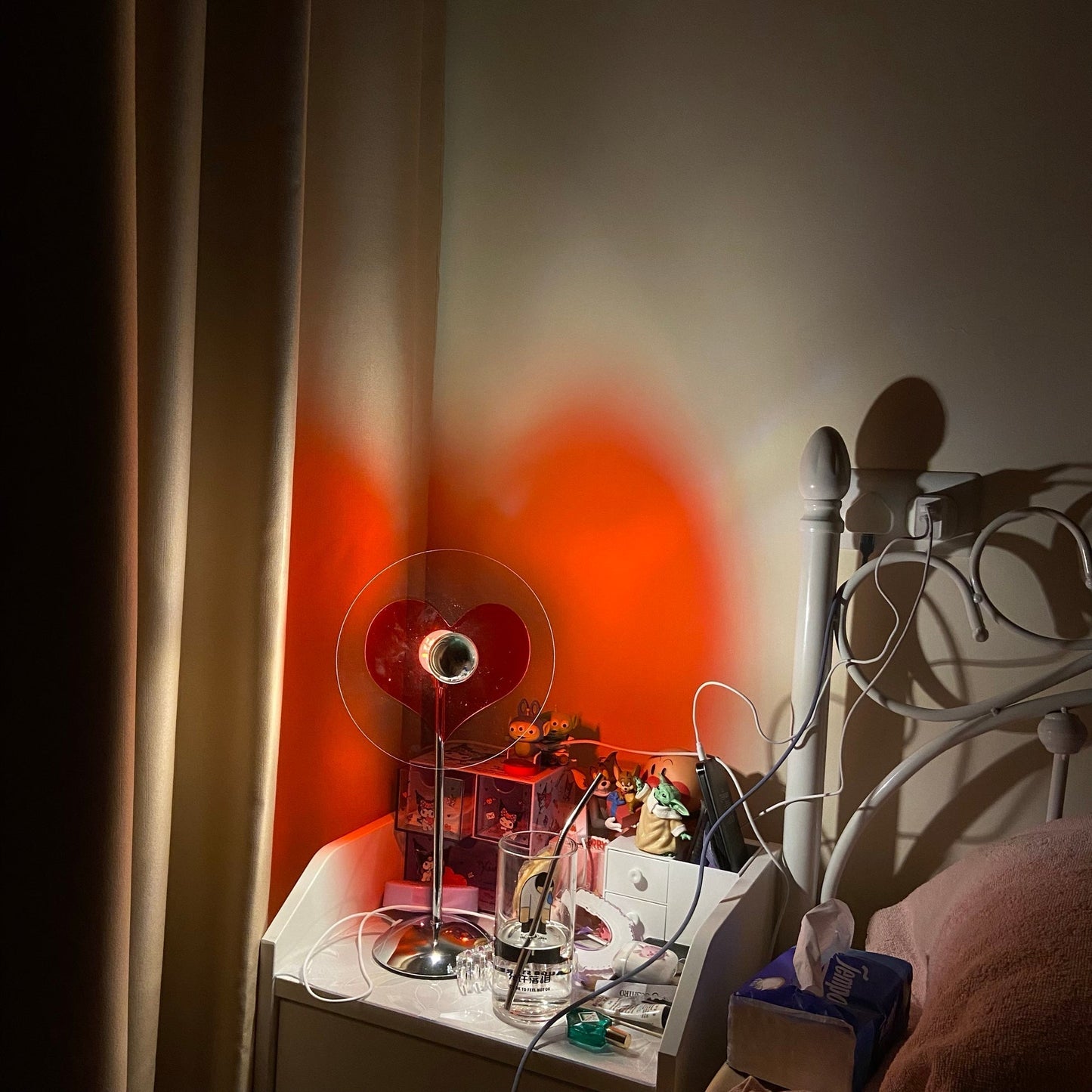 Skorter | LoveGlow – Elegant Table Lamp with Rechargeable LED