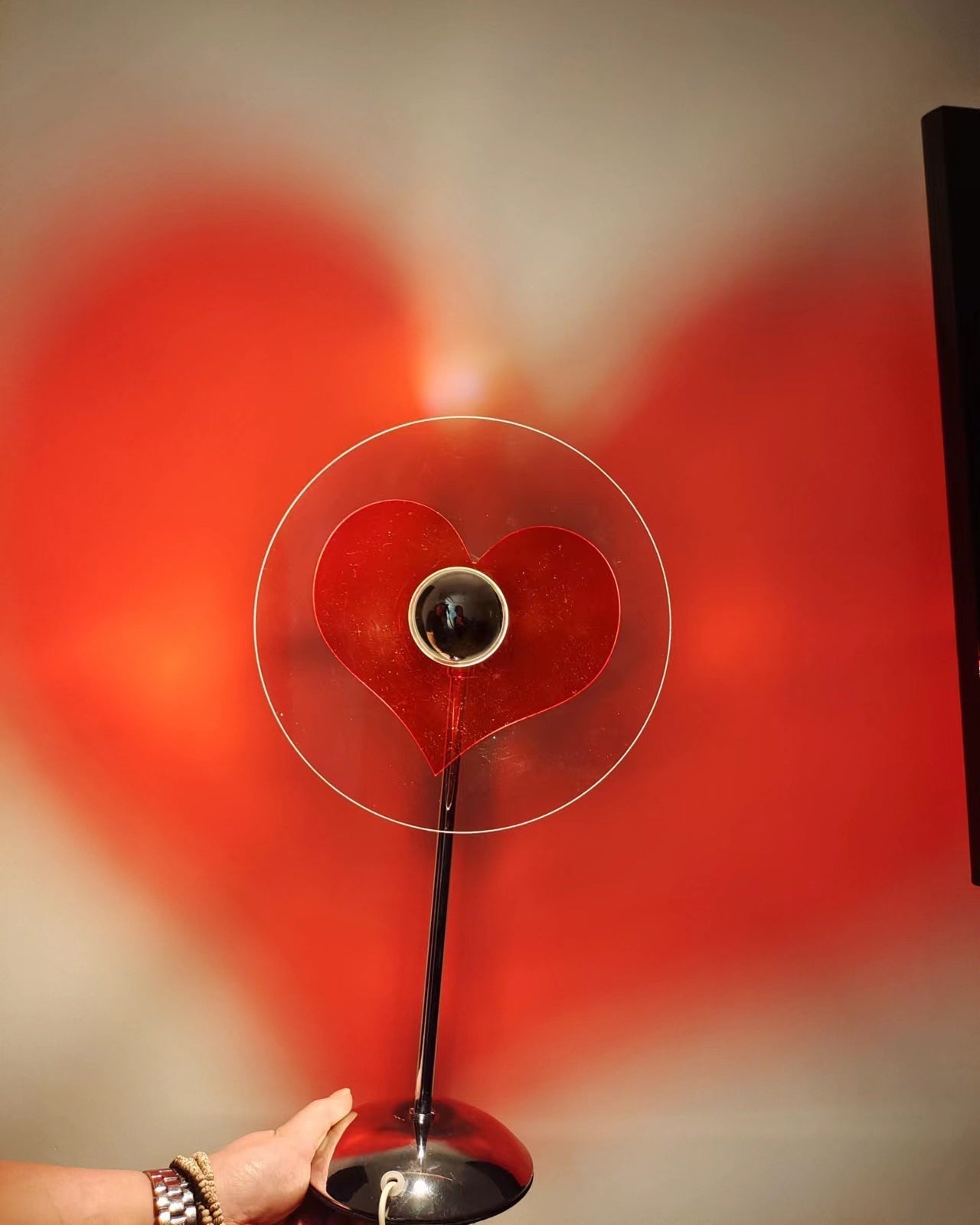 Skorter | LoveGlow – Elegant Table Lamp with Rechargeable LED