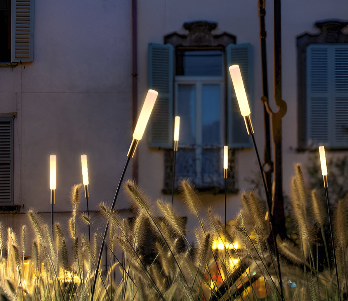 Skorter | Garduru Modern Solar Outdoor LED Lamps – Weather-Resistant Lighting