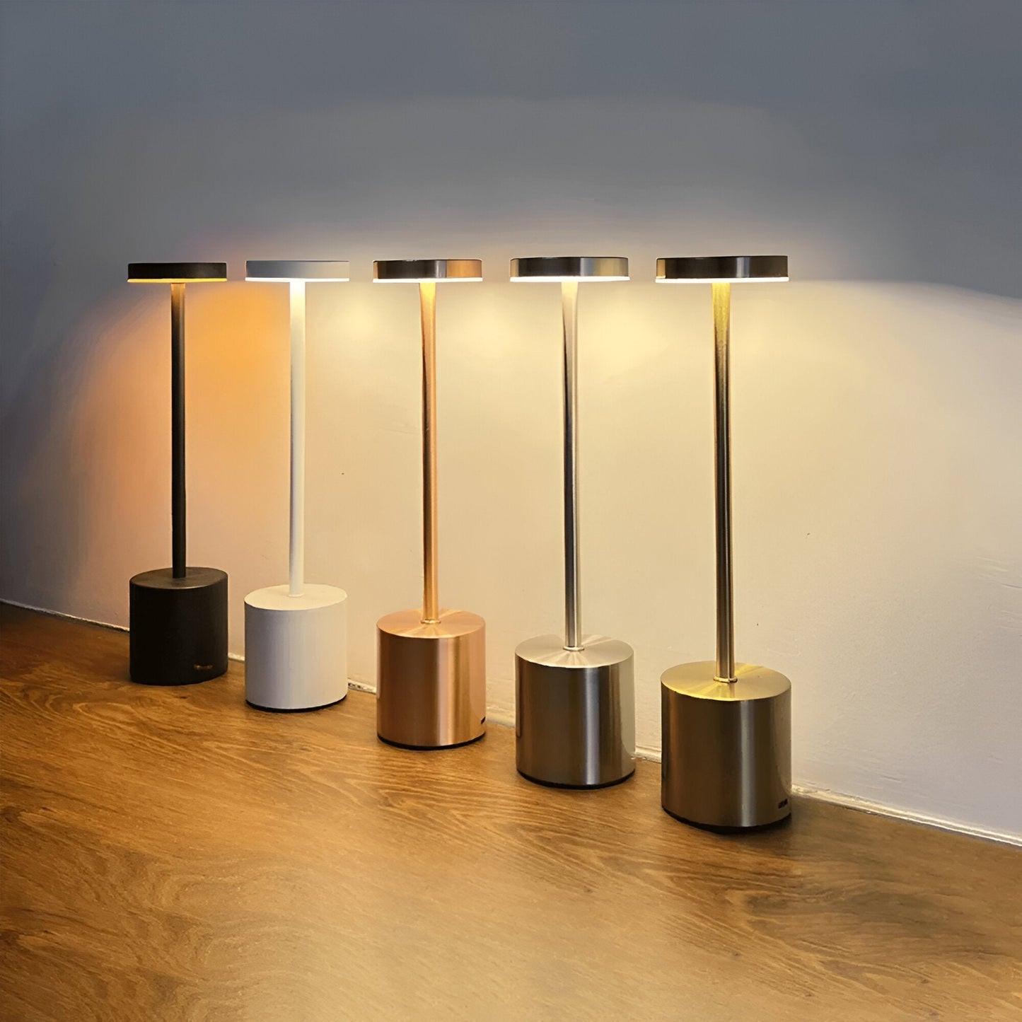 Skorter | Retroglow - Retro-inspired LED table lamp with wireless and USB charging