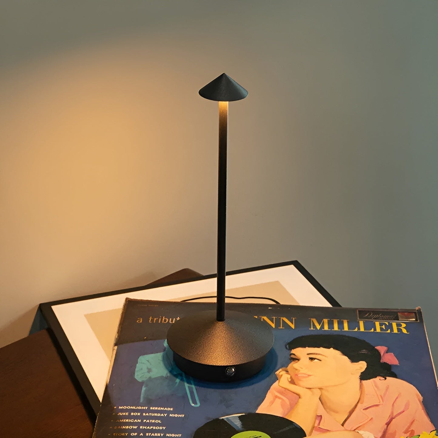 Skorter | Smart Versalight - Rechargeable Touch-Led-lamp for aesthetic rooms