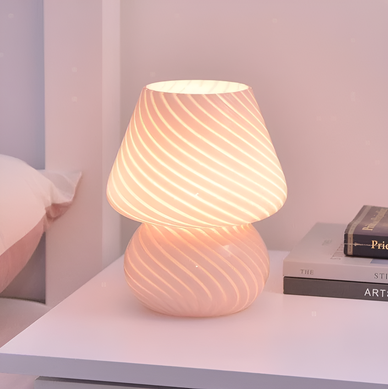 Skorter | Striped Glow - A Hand-Blown Striped Glass Bore Lamp