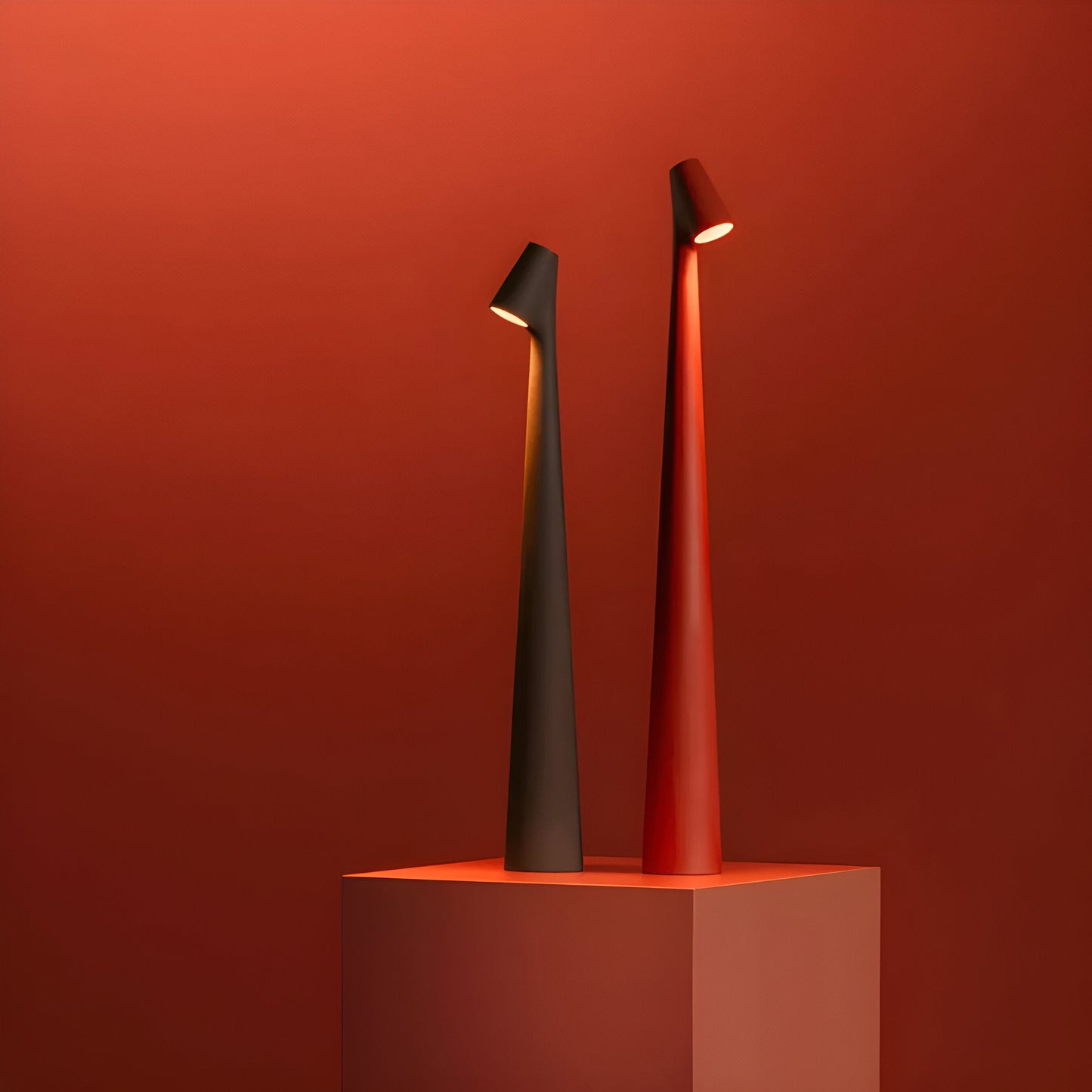 Skorter | Elegant LED Table Lamp - Wireless and Dimmable