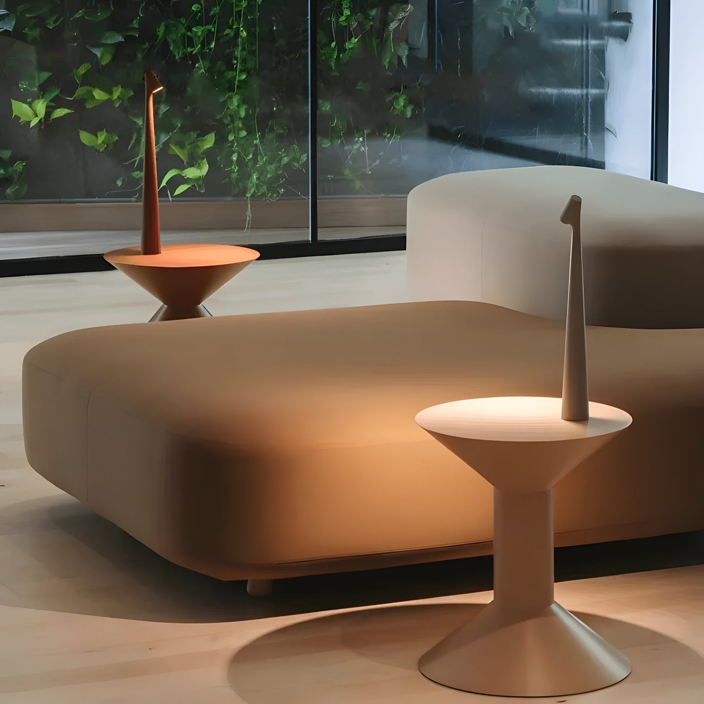 Skorter | Elegant LED Table Lamp - Wireless and Dimmable