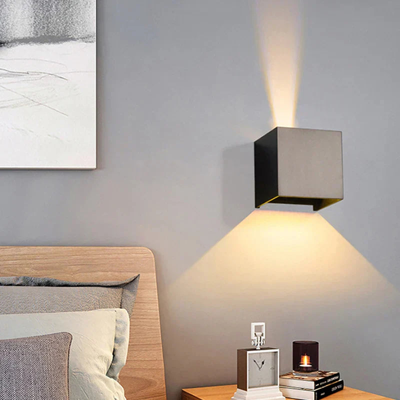 Skorter | RadiantLux - Modern Wall Lamp for Indoor