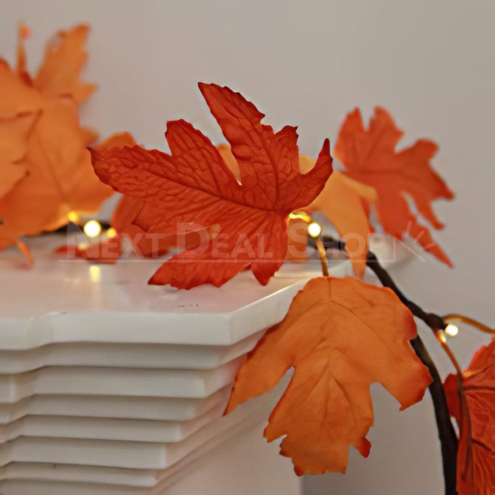 Skorter | LED Maple Leaf Light Chain