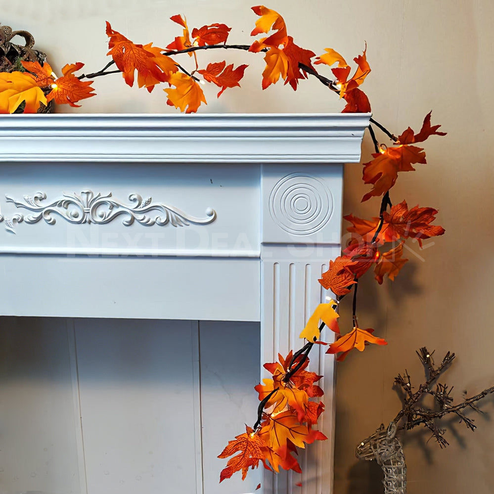 Skorter | LED Maple Leaf Light Chain