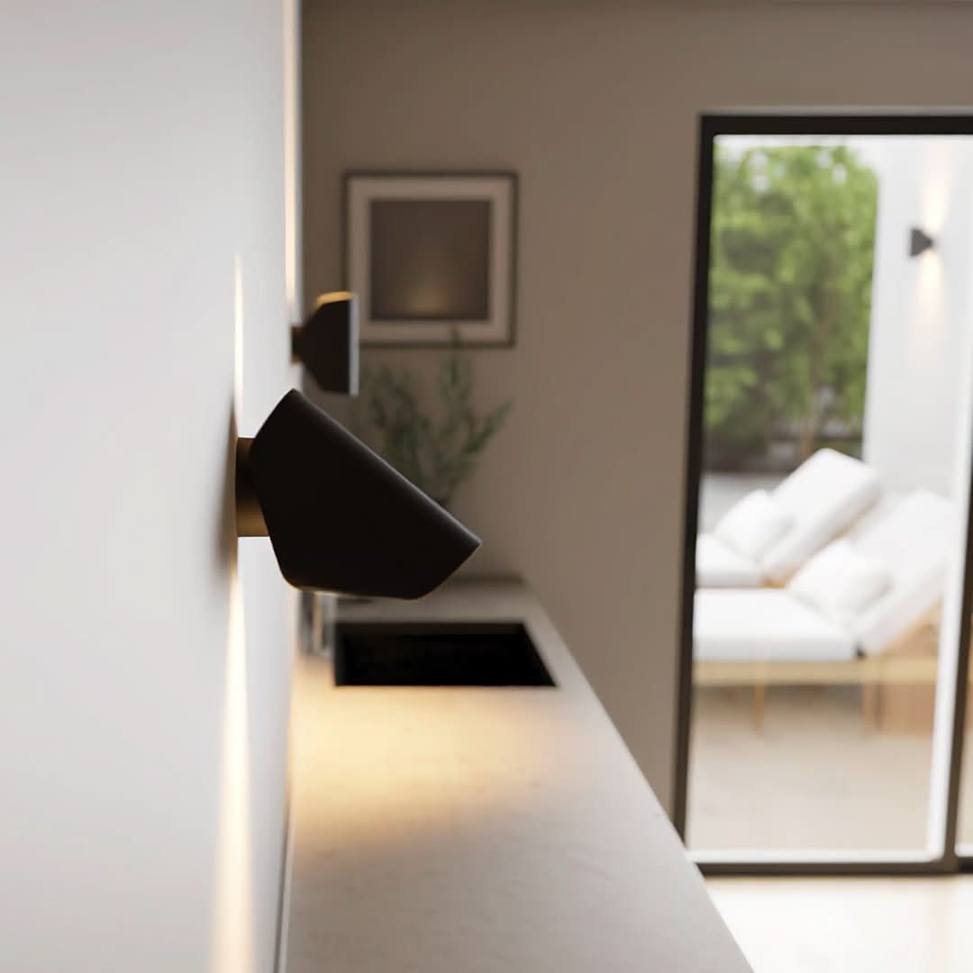 Skorter | CYGNUS 2.0 Modern Wall Lamp for Elegant Interiors