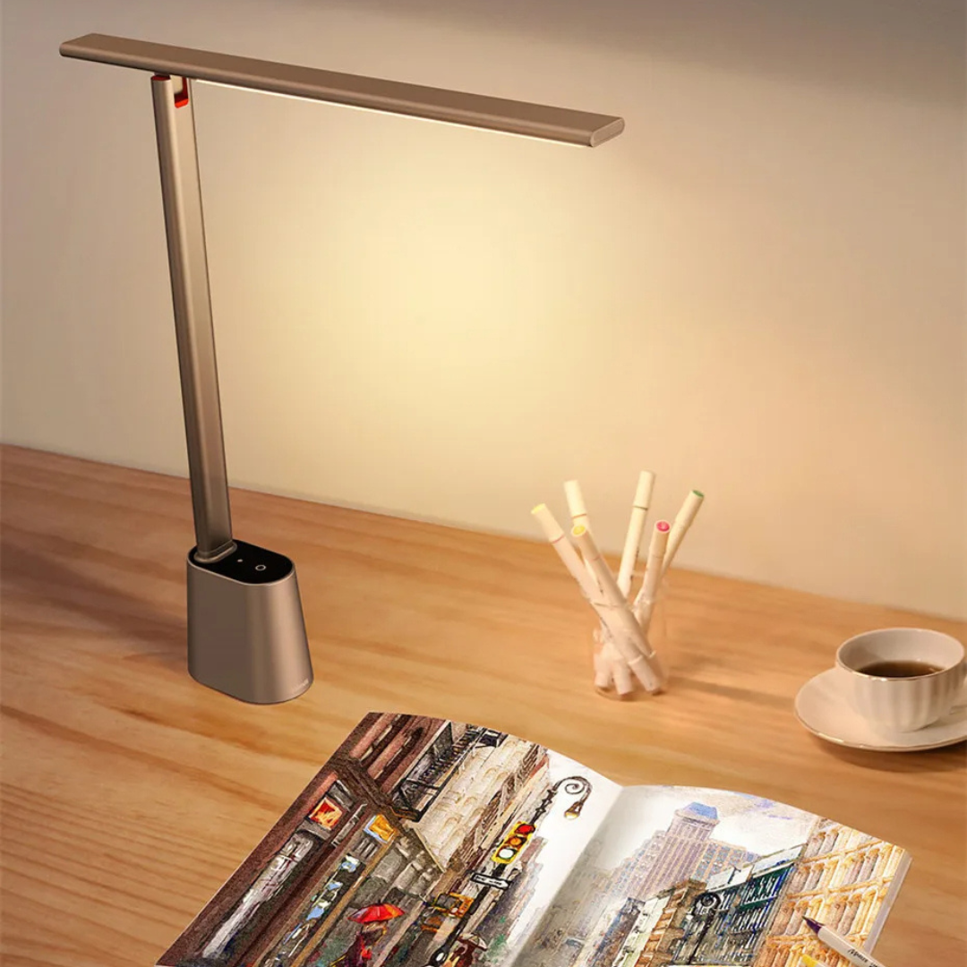 Skorter | Intelligent LED desk lamp with foldable & dimmable design