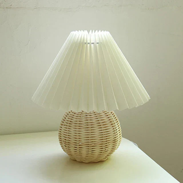 Skorter | Classic Table Lamp with Foldable Lampshade for Warm Light