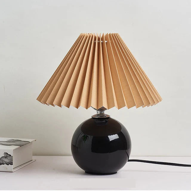 Skorter | Classic Table Lamp with Foldable Lampshade for Warm Light