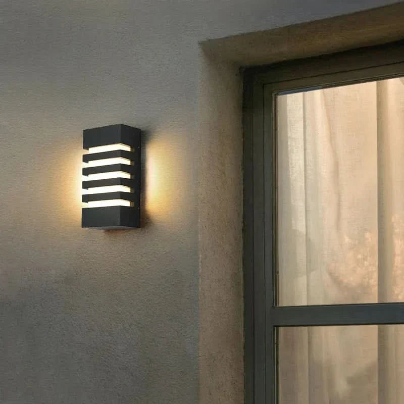 Skorter | Alumiluxe - Modern Aluminum Lamp