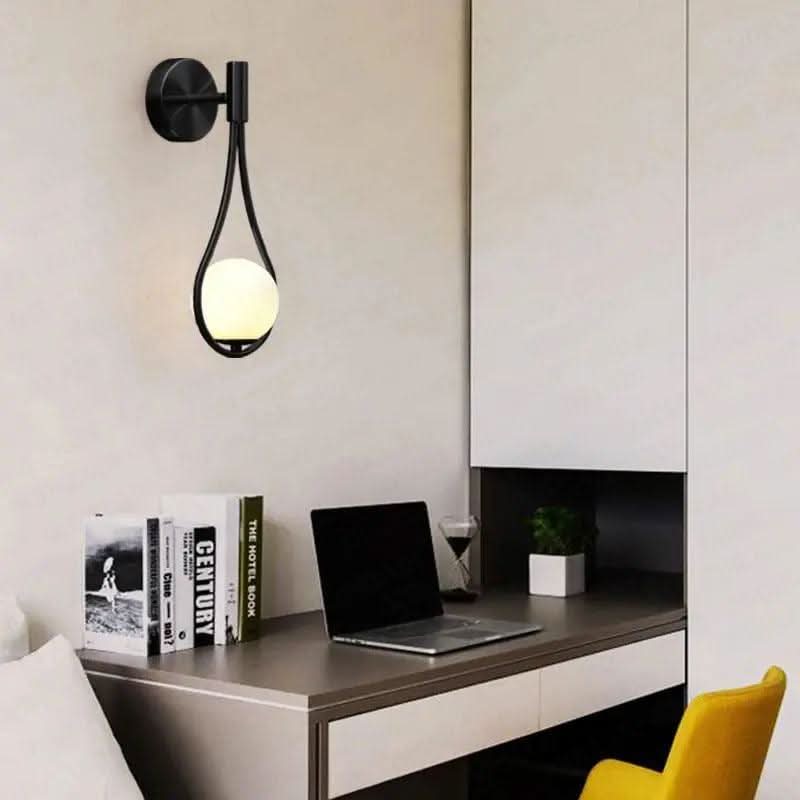 Skorter | Scandinavian LED Wall Light – Minimalist Wood & Metal Lamp