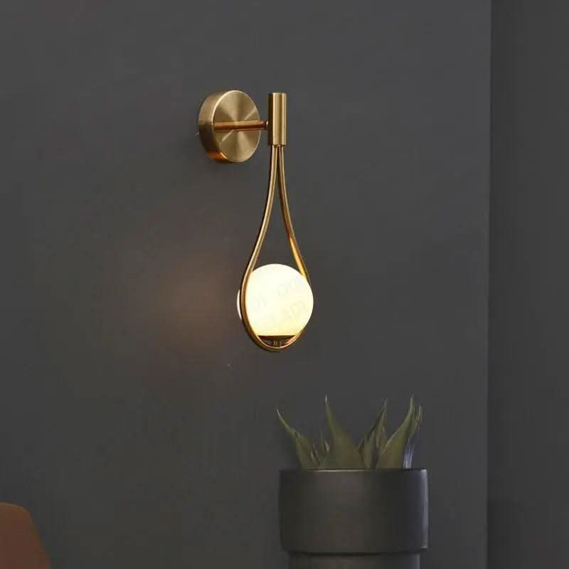 Skorter | Scandinavian LED Wall Light – Minimalist Wood & Metal Lamp