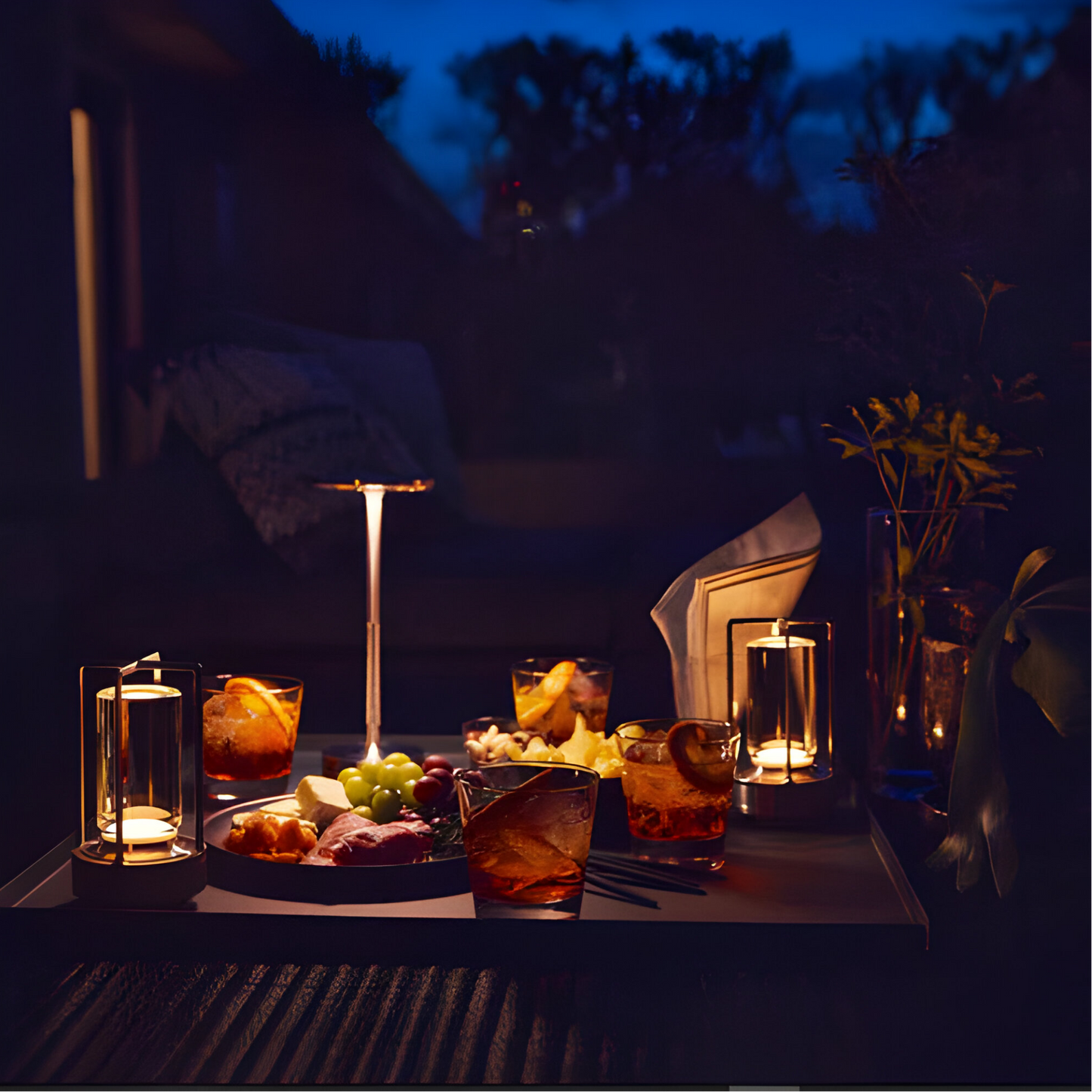 Skorter | Lumalight Wireless Lamp Design: USB rechargeable, touch-controlled table lamp for ambient lighting