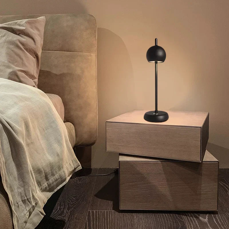 Skorter | LuxioFlex - Wireless LED desk lamp
