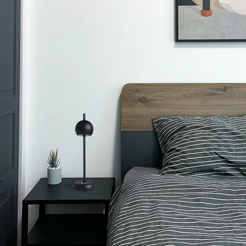 Skorter | LuxioFlex - Wireless LED desk lamp